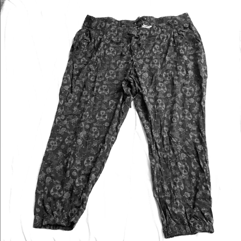 Torrid crop joggers pants